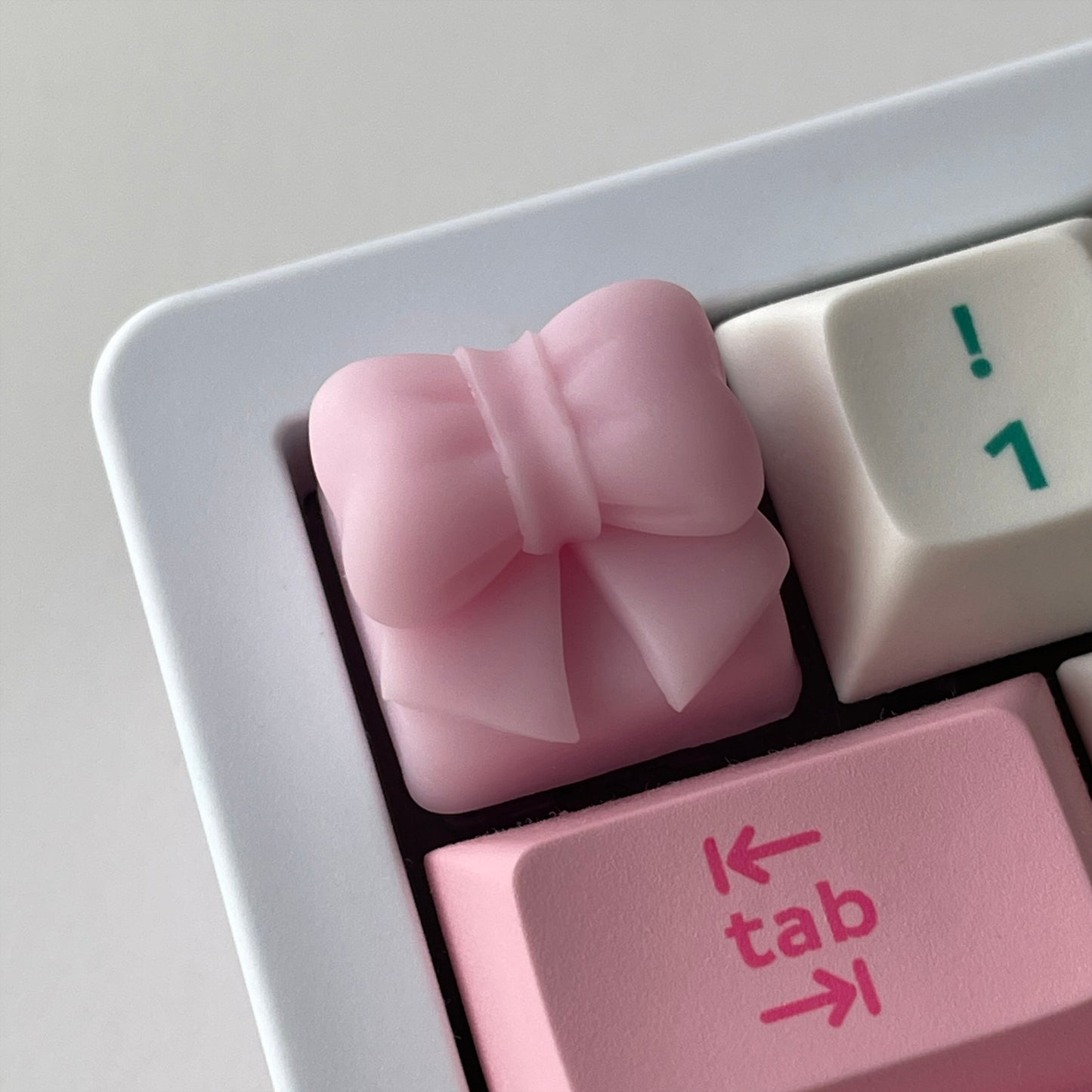 Light Pink Bow Keycap
